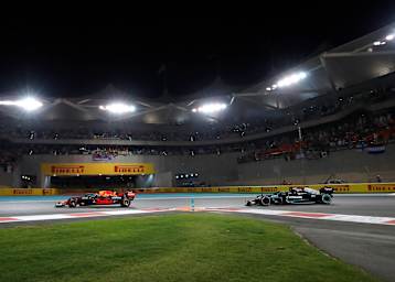 Max Verstappen gegen Lewis Hamilton in Abu Dhabi 2021