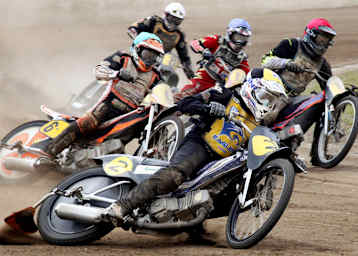 Cameron Woodward (vorne) schlug sich prächtig