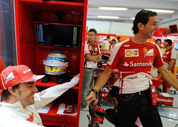 Pedro de la Rosa (rechts): Kleiner Spass mit Fernando Alonso