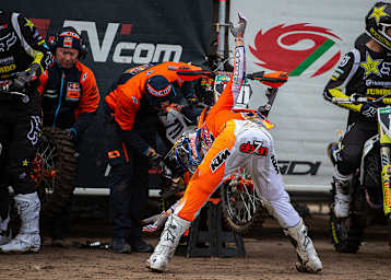 An Fahrtraining ist nicht zu denken: René Hofer