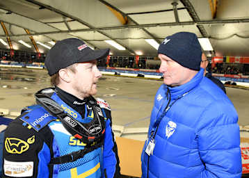 Doppelweltmeister Martin Haarahiltunen (li.) mit FIM-Bahnsport-Chef Armando Castagna