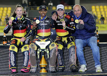 Das deutsche Goldteam (v.l.): Hannah Grunwald, Mario Häusl, Norick Blödorn und Sascha Dörner