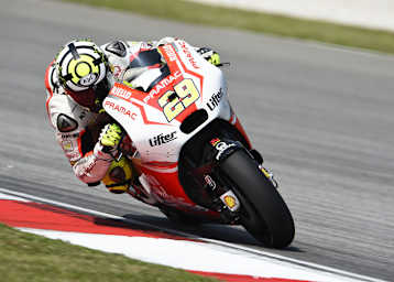 Andrea Iannone klagt über Schmerzen im Arm