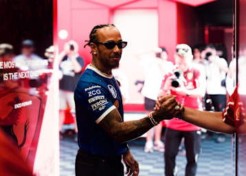 Nico Rosberg ist sich sicher: Lewis Hamilton hat bei Ferrari sehr viel weniger Sponsoren-Verpflichtungen als zuvor bei Mercedes