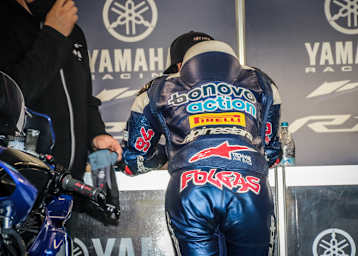 Mal wieder nur von hinten zu sehen für die Kollegen