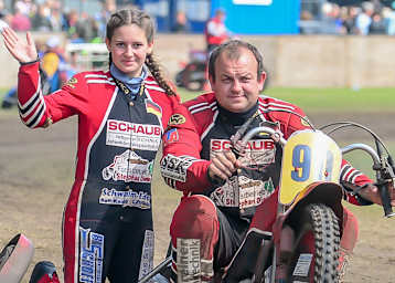 Manuel Meier und Beifahrerin Lena Siebert wurden in Pfarrkirchen neue DMSB-Meister Seitenwagen