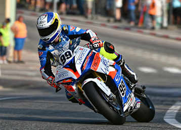 Danny Webb sicherte sich in Horice vorzeitig den IRRC Superbike-Titel