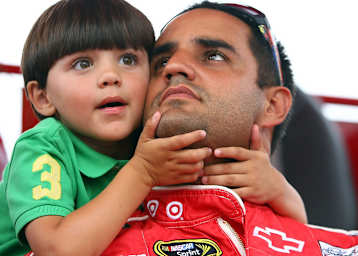 Nicht nur Söhnchen Sebastian hat Juan Pablo Montoya an der Gurgel