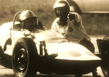 Hier geht’s lang: Jochen Rindt beim FV-Lehrgang mit Neuling Mayr