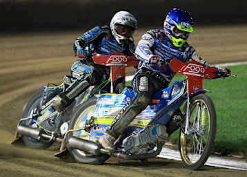 Krzysztof Kasprzak vor Troy Batchelor