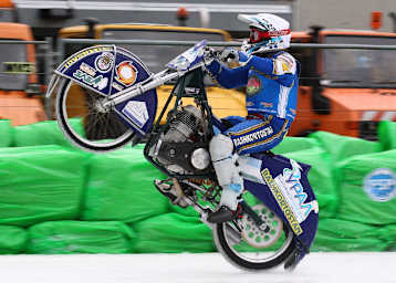 Nikolai Krasnikov ist eine Klasse für sich