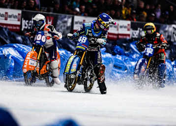 Luca Bauer (48) hat die Gegner im Blick