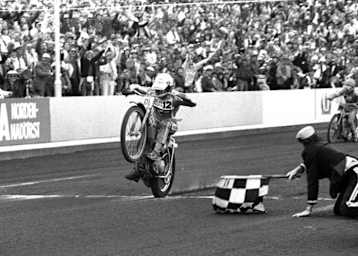 Egon Müller 1983: Wheelie zum WM-Titel