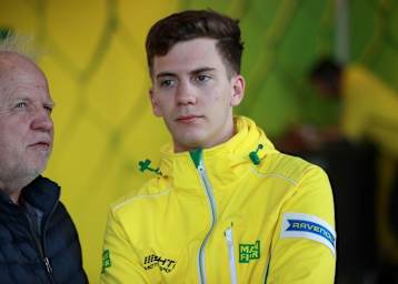Fabian Vettel neben Vater Norbert Vettel