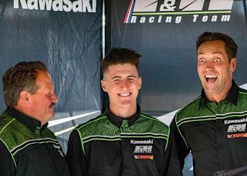 Marshal Weltin (mitte) kehrt in die USA zurück