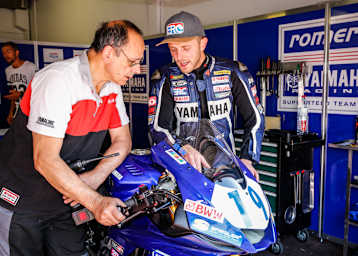 Diegeo Romero und Kevin Wahr (v.li.) grübeln