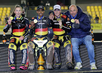 Das deutsche Goldtrio (v.l.): Hannah Grunwald, Mario Häusl und Norick Blödorn