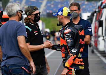 2021 noch in zwei unterschiedlichen Klassen: Darryn gratuierte Brad Binder zum Spielberg-Sieg