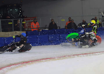 Henry Ahlbom lag vorne, Jimmy Olsen räumte Benny Monn ab