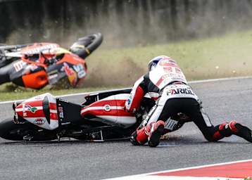 Immer sehr gefährlich: Gestürzte Fahrer auf der Rennstrecke