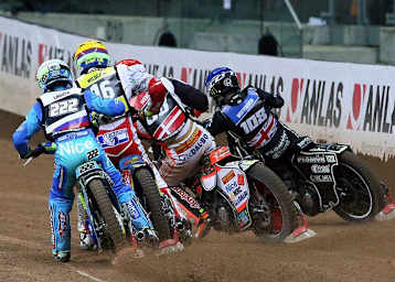 Artem Laguta (222) und Tai Woffinden (108) gelten als heiße Kandidaten