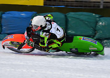 Benedikt Monn auf einem Bike von Hans Weber