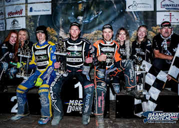 Timo Lahti (Mitte) gewann in Dohren