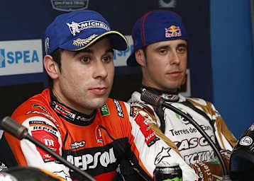 Toni Bou (Repsol Montesa/li.) auf Titelkurs