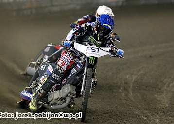 Champion Fredrik Lindgren (vorne)
