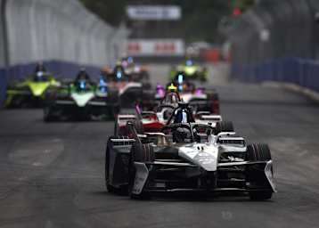 Mitch Evans gewann den Saisonauftakt in São Paulo