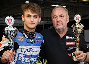 Wepol-Chef Ludek Weag, rechts im Bild