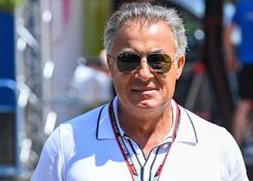 Ex-Ferrari-Pilot Jean Alesi leidet mit Ferrari