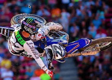 Beim Monster Energy Cup in Las Vegas trat Chad Reed mit einer  Yamaha und 'Discount Tire' als Hauptsponsor an