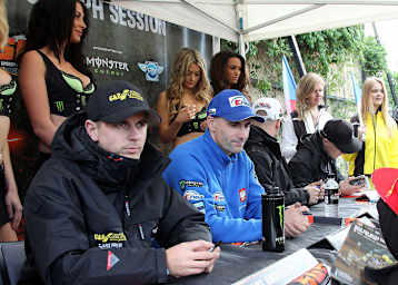 Gollob (Mitte) hat noch lange nicht genug