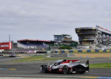 Fernando Alonso, Sébastien Buemi und Kazuki Nakajima durften in Le Mans den Sieg bejubeln