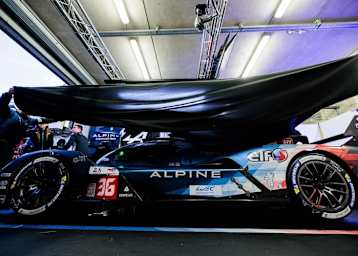 Der A424 mit der Nummer 36 musste kurz nach dem ersten Alpine-Ausfall aus dem Rennen genommen werden