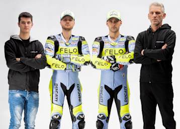 Luca Gresini (links) bestätigte Alessio Finello und Matteo Ferrari