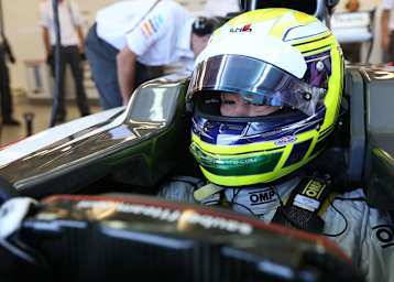 Kimiya Sato darf den Formel-1-Sauber erneut fahren