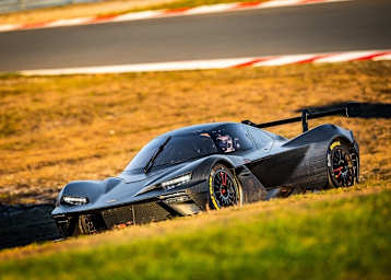 Spektakulär: Der KTM X-Bow GTX