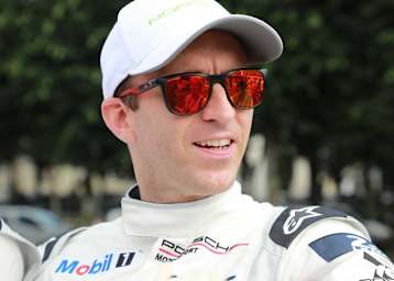 Timo Bernhard
