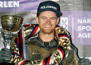 Champion Brady Kurtz