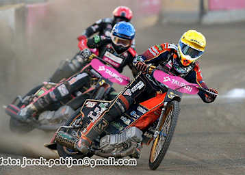 Mikkel Michelsen (vorne) übernahm die Führung