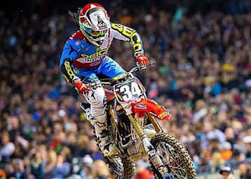 Malcolm Stewart erringt in Oakland den ersten Sieg in seiner Karriere