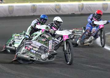 Janusz Kolodziej (vorne) gewann in Güstrow 5 seiner 6 Läufe