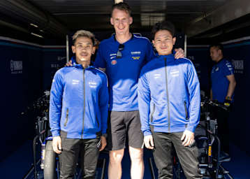 Anupab Sarmoon, Kervin Bos und Apiwath Wongthananon (v.l.)