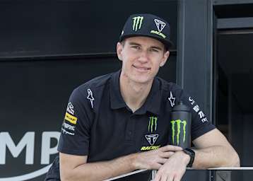 Camden Mc Lellan verlängerte um zwei Jahre bei Triumph Racing