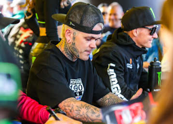 Tai Woffinden (Mitte) ist erneut verletzt