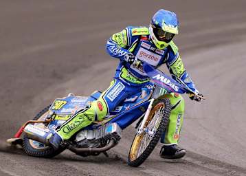 Die Körpersprache sagt alles: Krzysztof Kasprazk hat Schmerzen