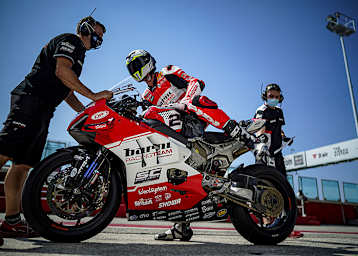 Leon Camier während des Misano-Tests