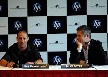 Tony Kanaan mit seinem neuen Chef